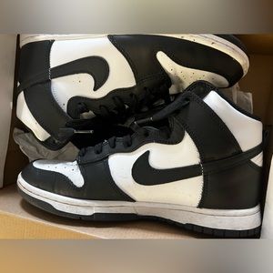 Nike panda dunk high